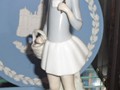 girl w umbrella